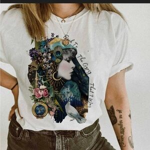Stevie Nicks Graphic Tee with Artistic Portrait and Dove - Light Gray